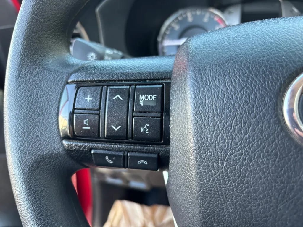 Toyota Hilux Dc 4x4 2.4 D Dx Mt año 2024