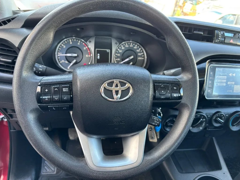 Toyota Hilux Dc 4x4 2.4 D Dx Mt año 2024