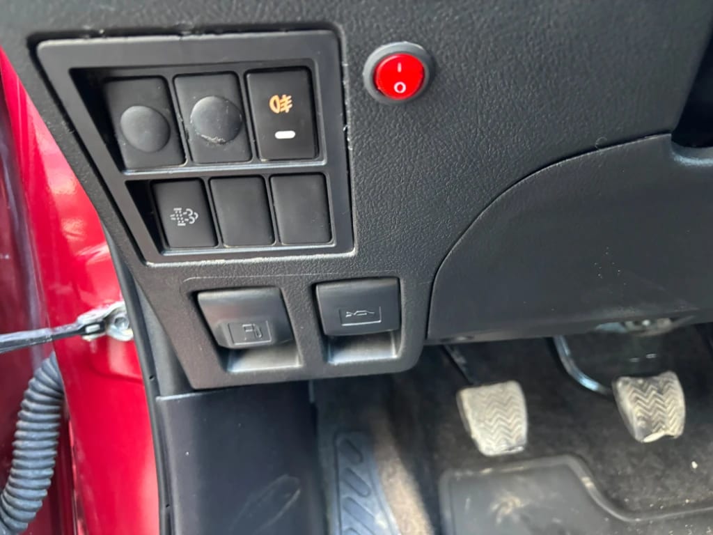 Toyota Hilux Dc 4x4 2.4 D Dx Mt año 2024