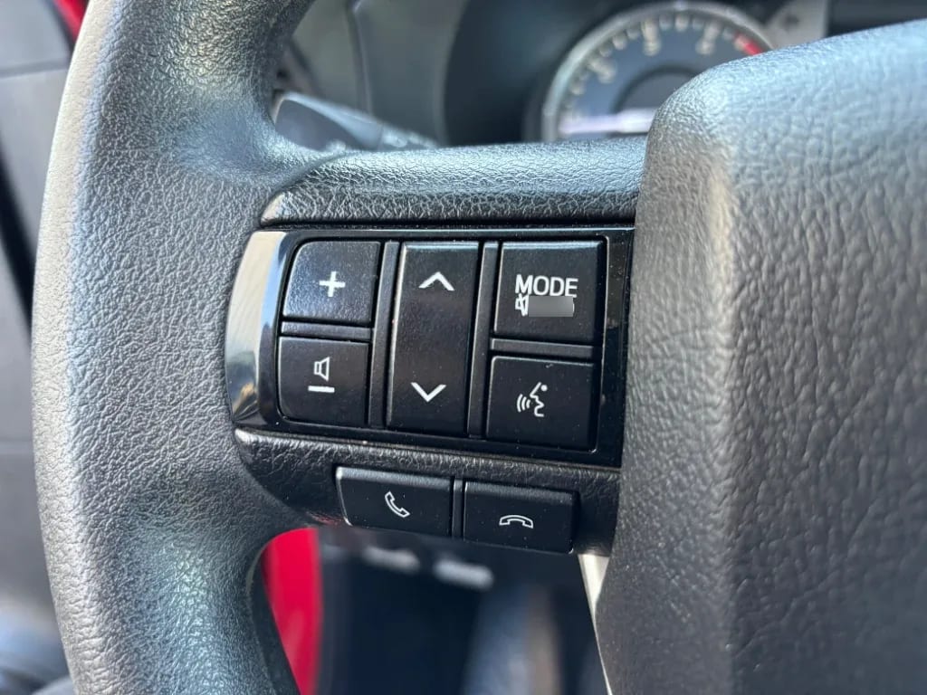 Toyota Hilux Dc 4x4 2.4 D Dx Mt año 2024