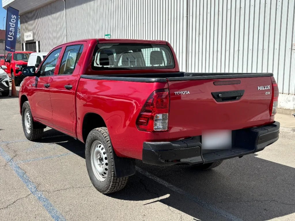 Toyota Hilux Dc 4x4 2.4 D Dx Mt año 2024