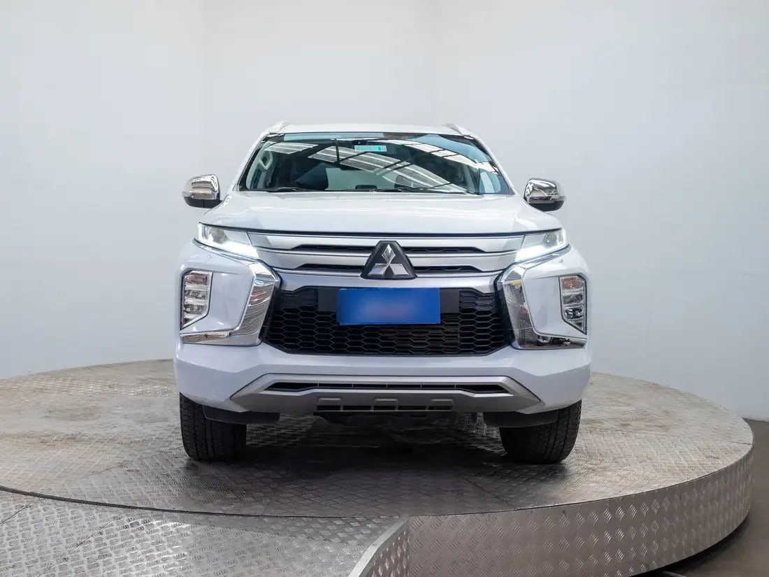 Mitsubishi Montero Sport 2.4 Limited At 4x4 Diesel año 2022