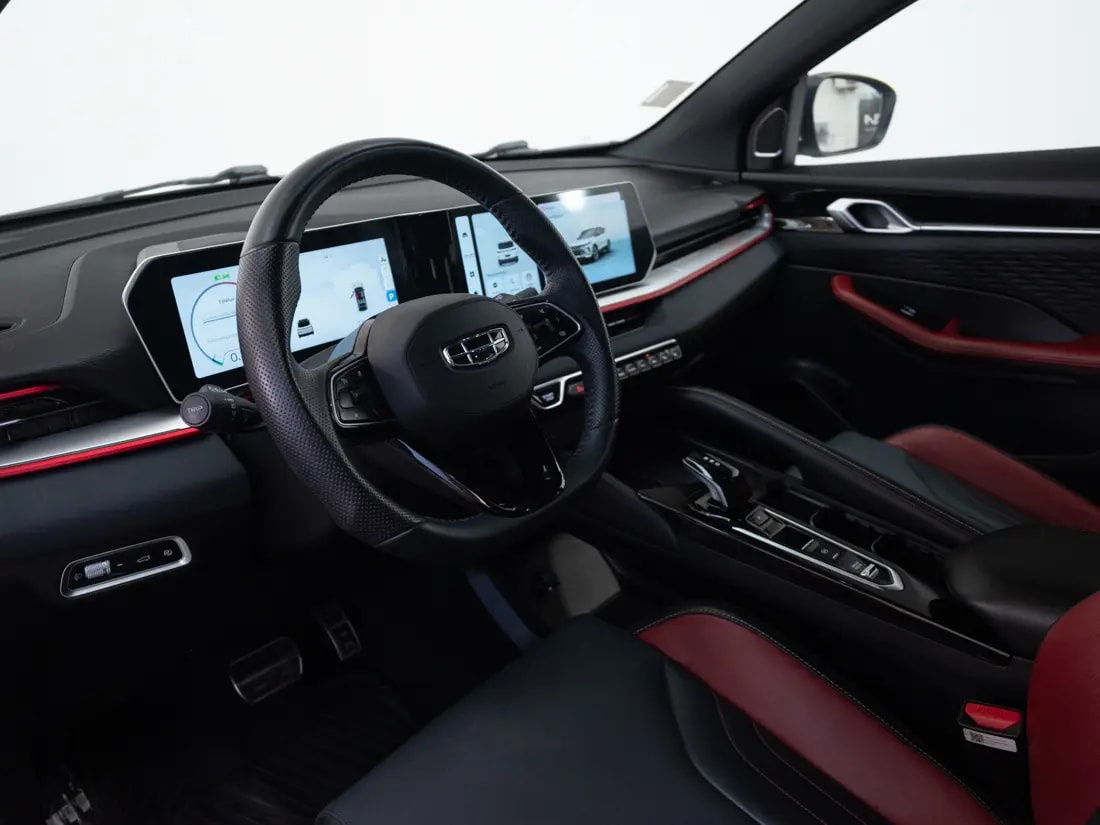 Geely Coolray 1.5 Sport 7dct At año 2023