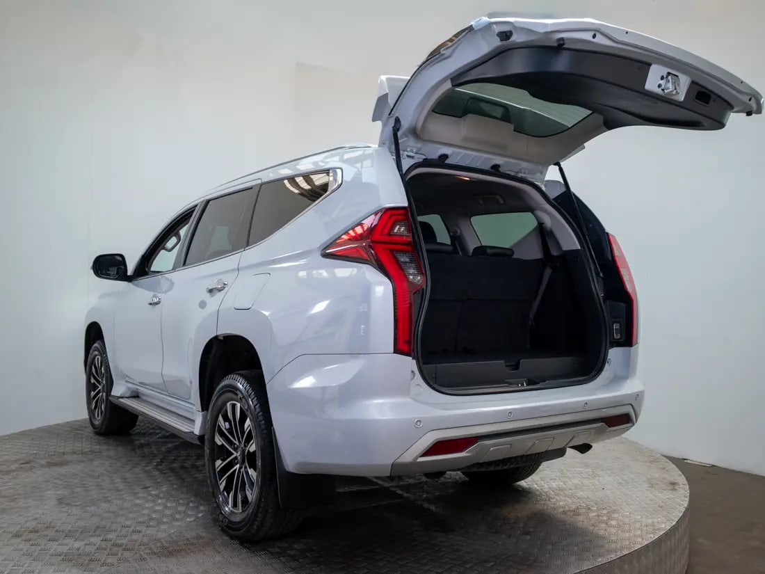 Mitsubishi Montero Sport 2.4 Limited At 4x4 Diesel año 2022
