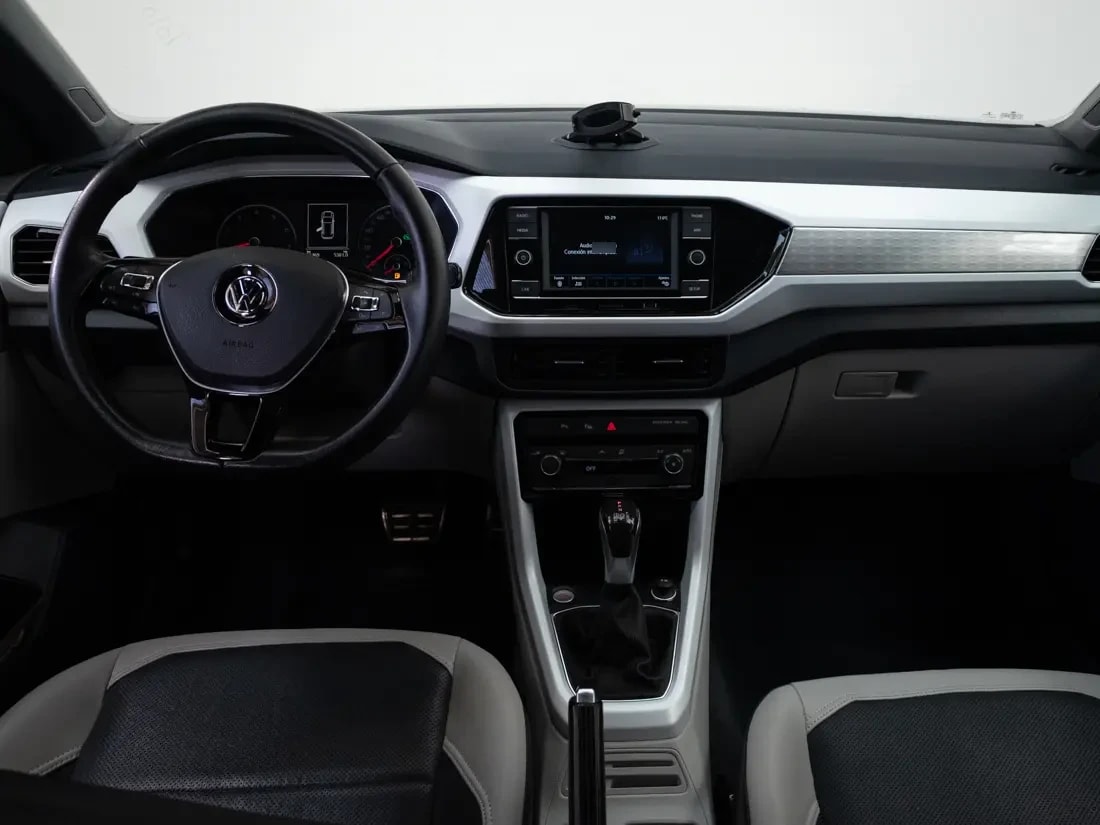 Geely Coolray 1.5 Exclusive 7dct At año 2022