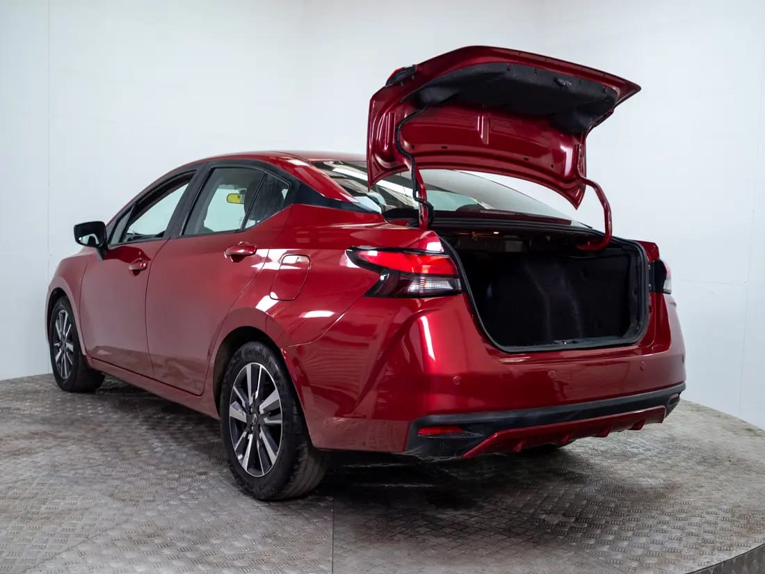 Nissan Versa 1.6 Advance Mt año 2023