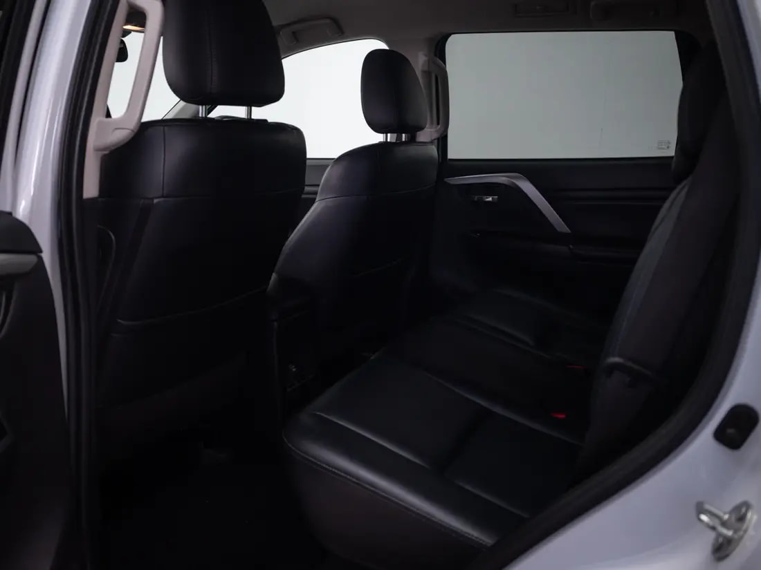 Mitsubishi Montero Sport 2.4 Limited At 4x4 Diesel año 2022