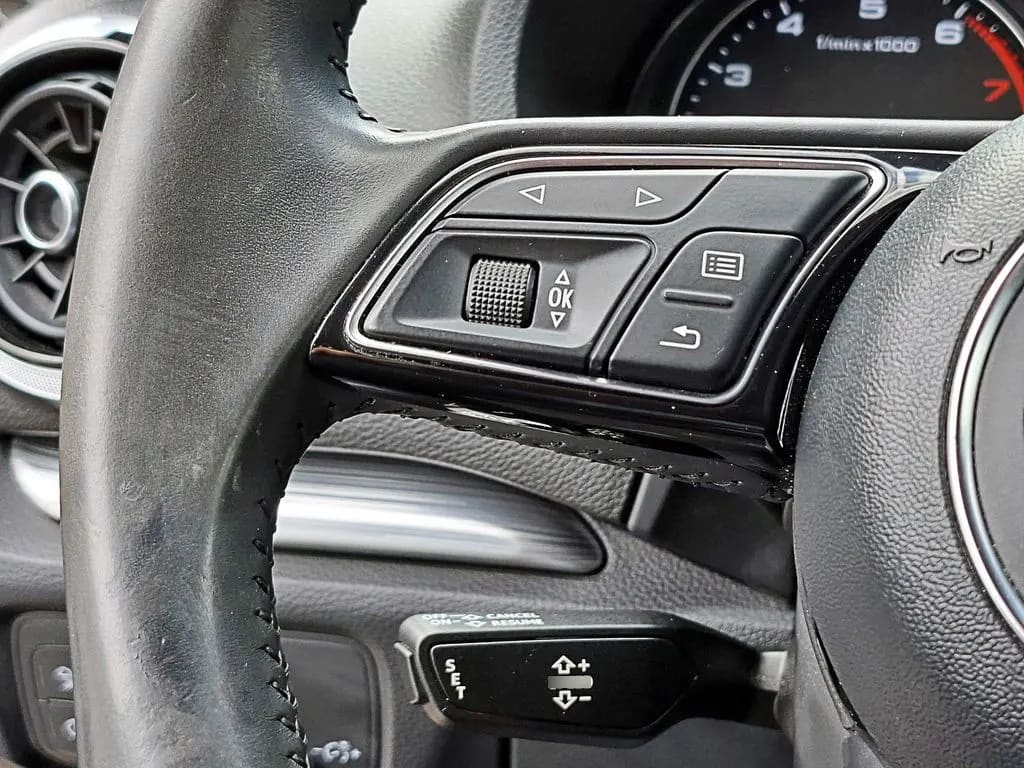 Audi A3 2.0 Sport 4x2 Hb S-Tronic At 3p año 2017