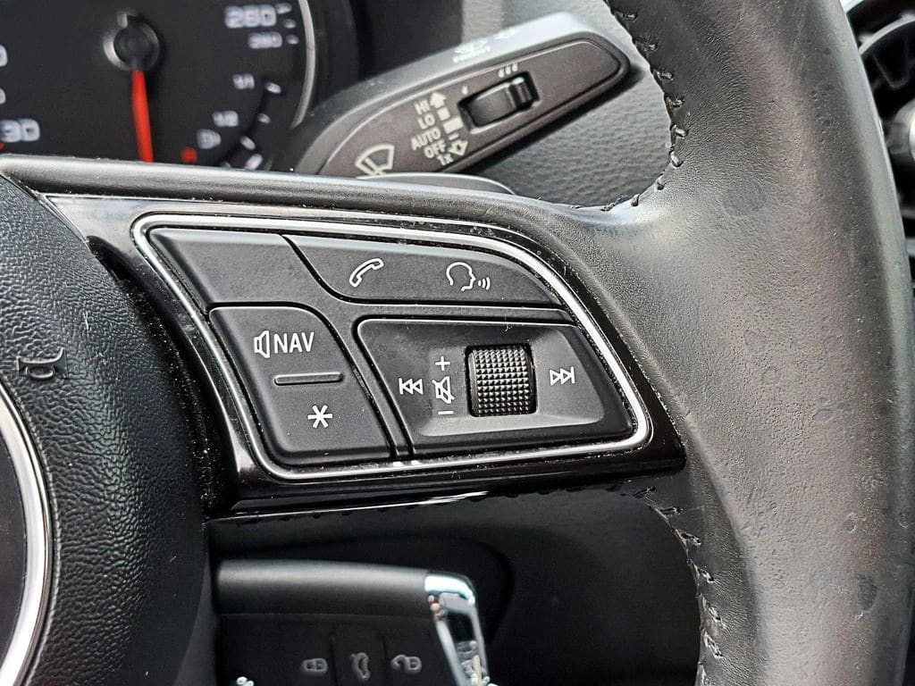 Audi A3 2.0 Sport 4x2 Hb S-Tronic At 3p año 2017