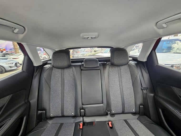 Peugeot 3008 3008 Blue Hdi 130 Eat8 1.5 Aut año 2021