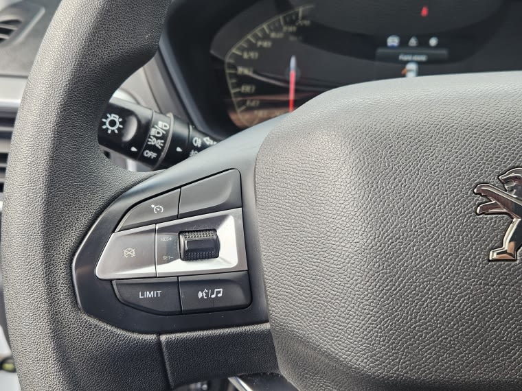 Peugeot Landtrek 1.9 Active Hdi 150 Mt 4x2 Diesel año 2023