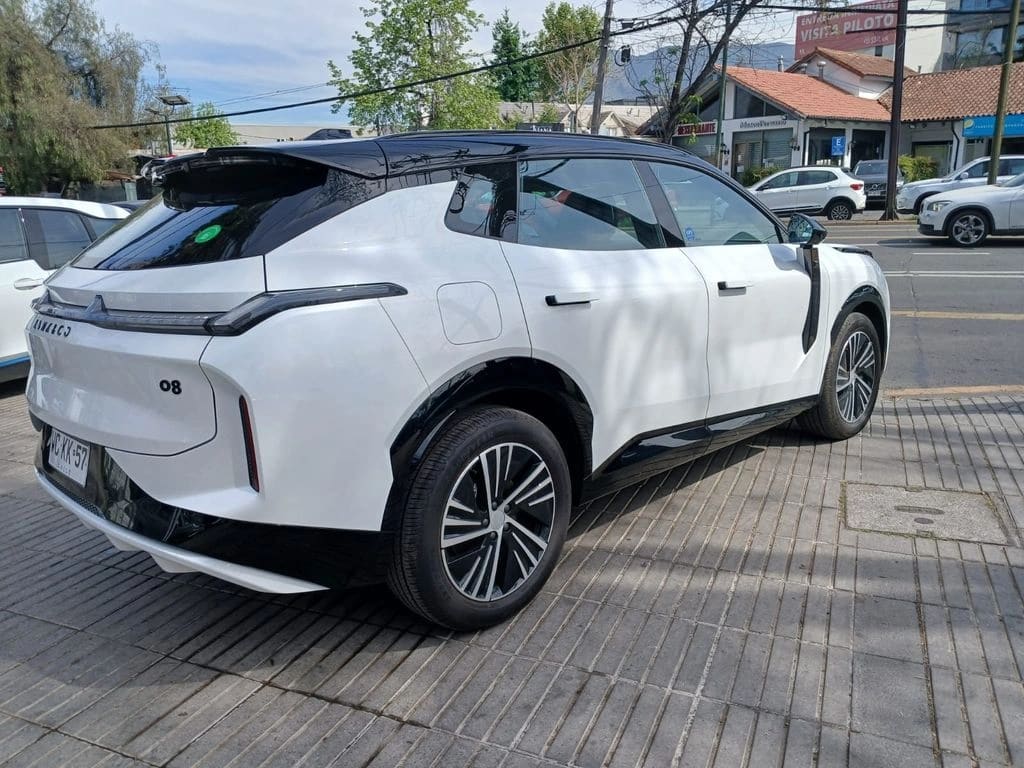 Lynk&Co 08 08 Pro 1.5t Hibrido año 2027