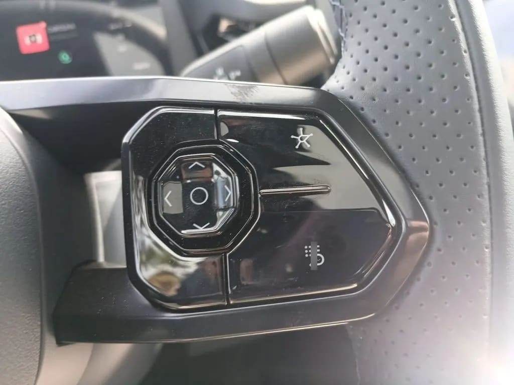 Lynk&Co 08 08 Pro 1.5t Hibrido año 2027