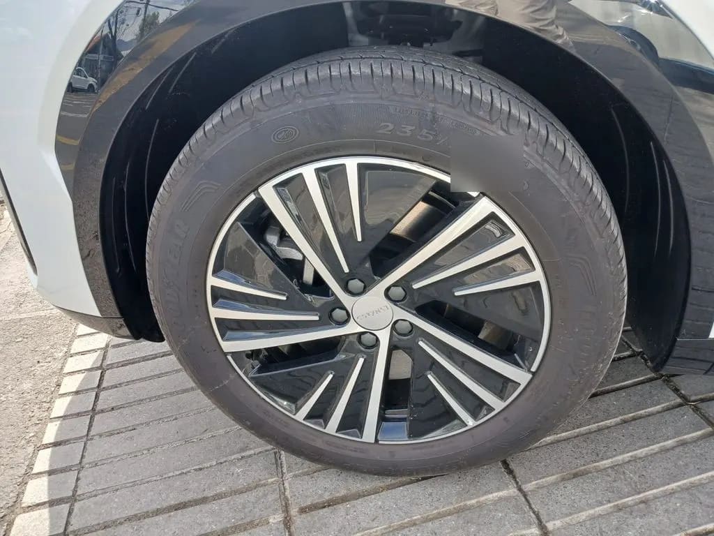 Lynk&Co 08 08 Pro 1.5t Hibrido año 2027
