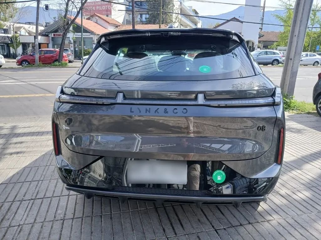 Lynk&Co 08 08 Halo 1.5t Hibrido año 2027