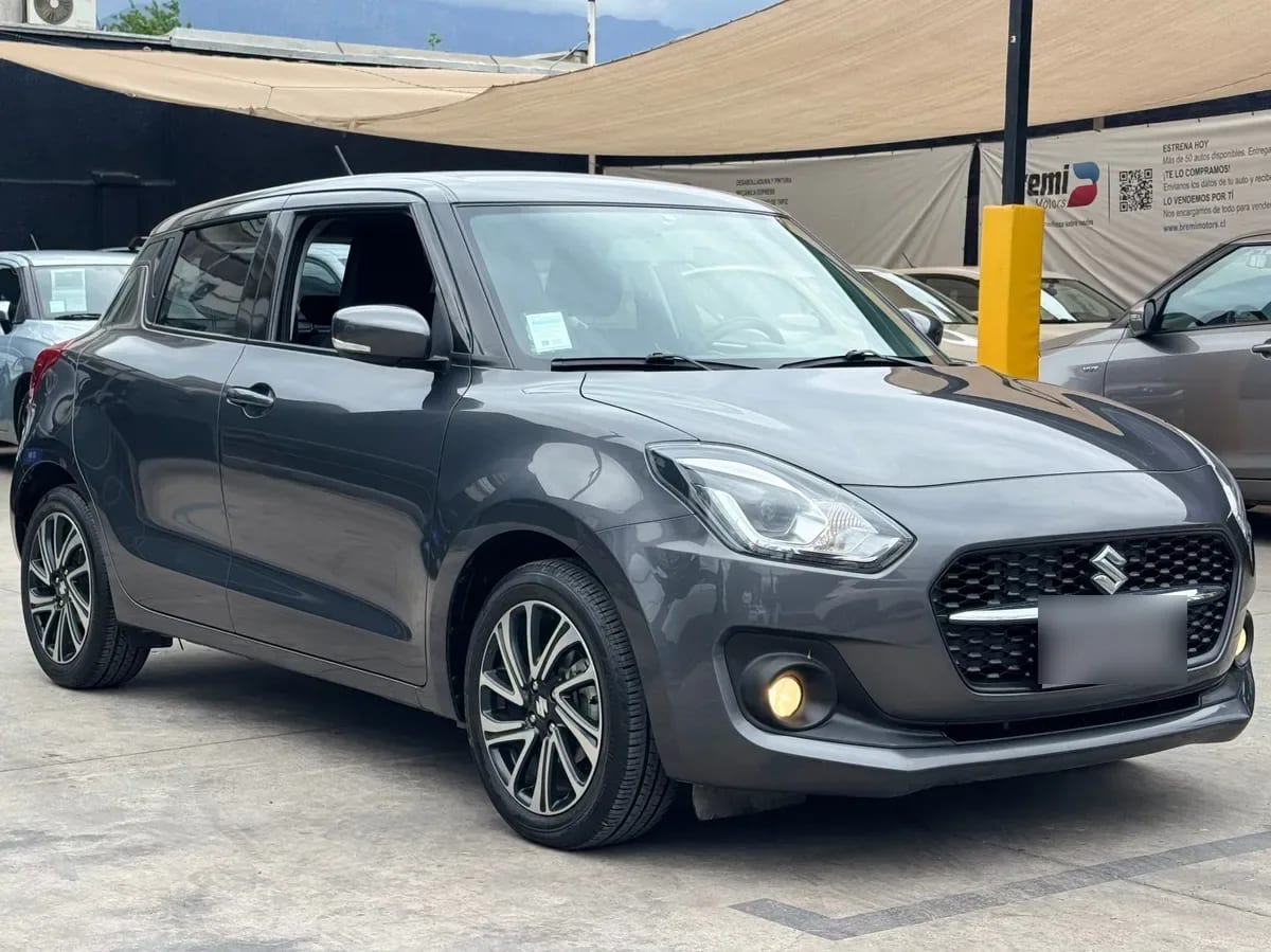SUZUKI SWIFT  año 2025