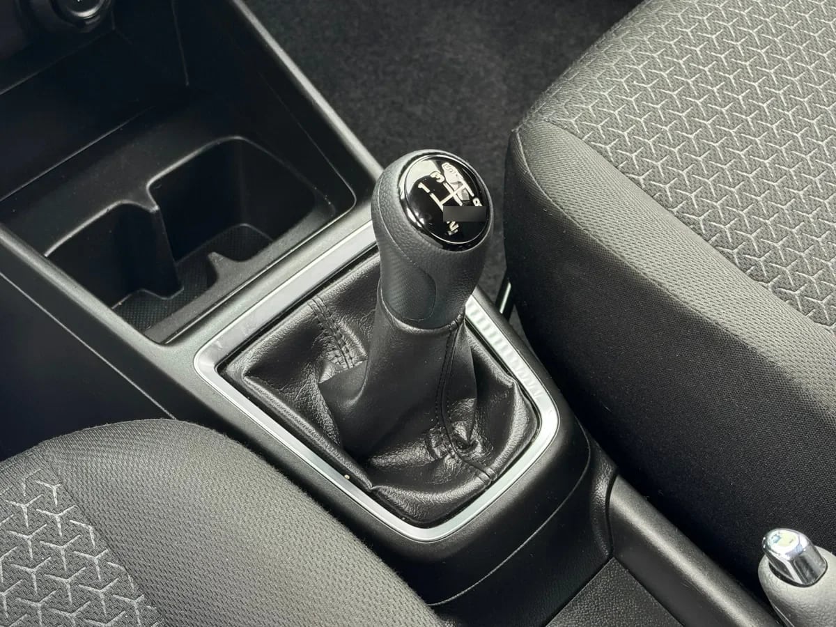 SUZUKI SWIFT  año 2025