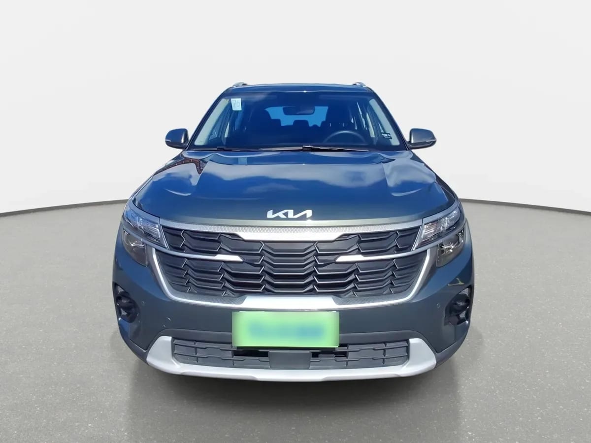 Kia Seltos 1.5 Ex 4x2 6mt 5p año 2025