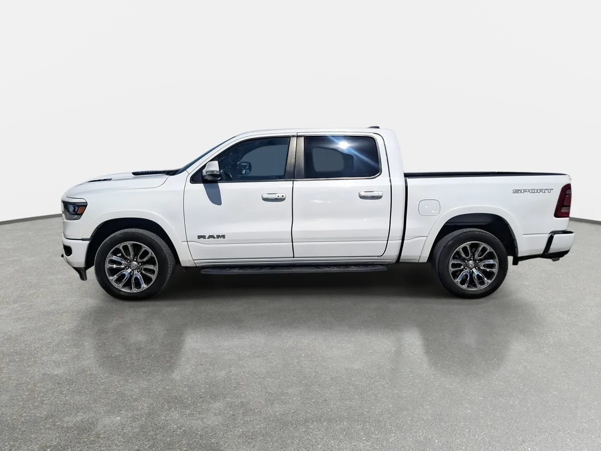 Ram 1500 5.7 Laramie Sport 4x4 At 4p año 2022