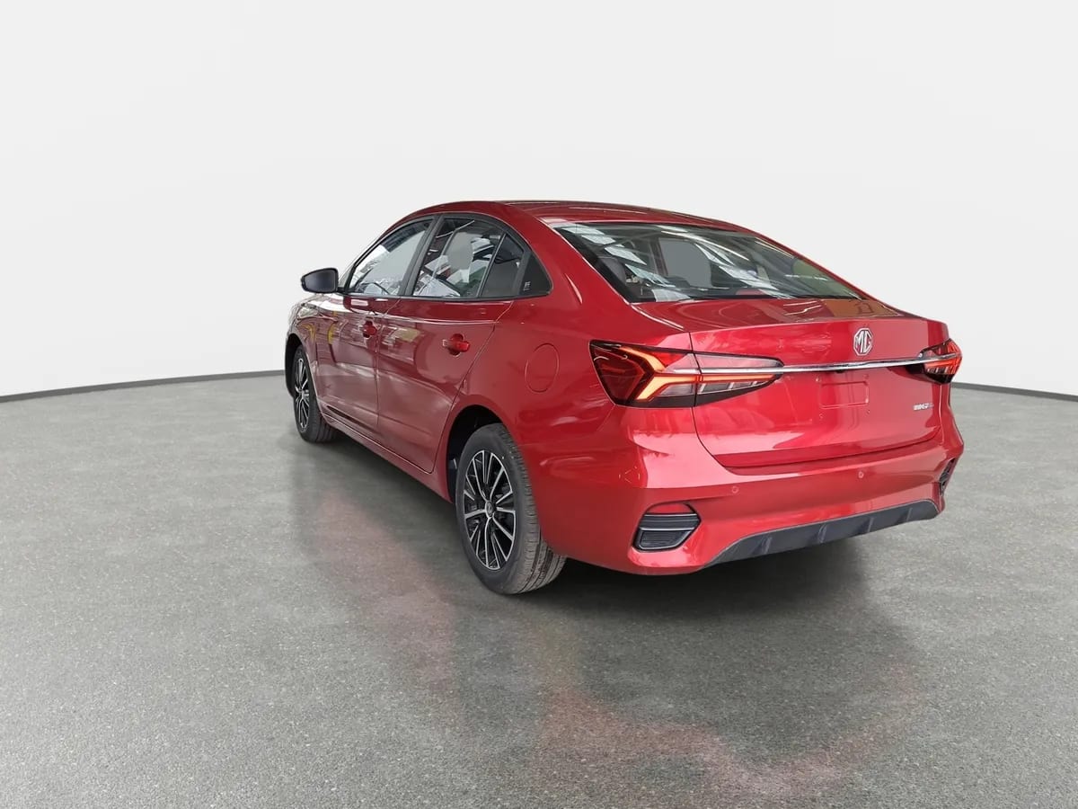 MG 5 1.5 Com 4x2 Mt 4p año 2026