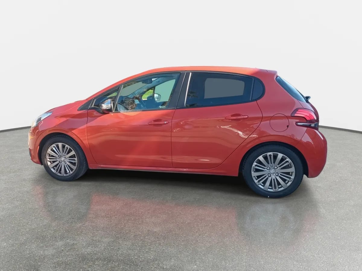 Peugeot 208 1.2 Signature Puretech 4x2 82 Mt5 5p año 2020