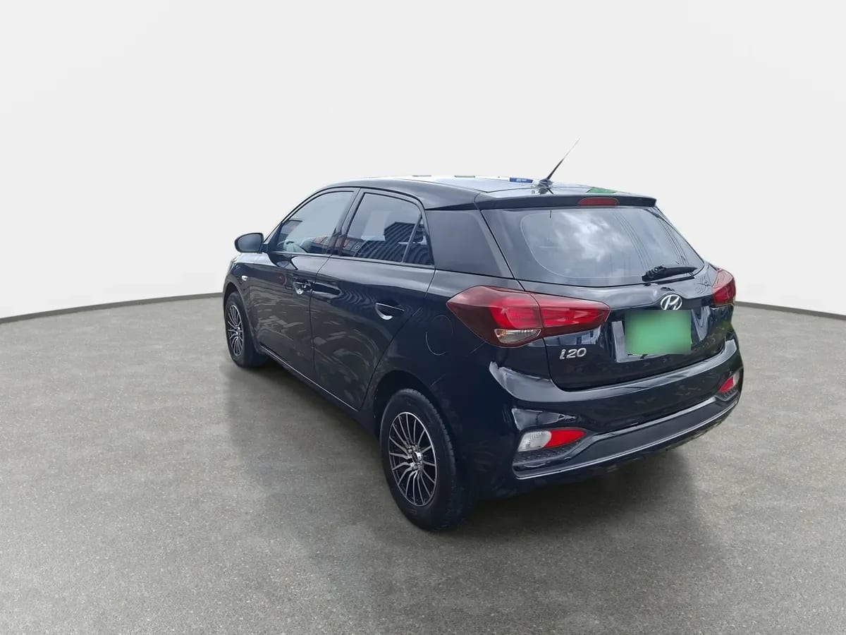 Hyundai I20 1.4 Gl Active 4x2 Hb Mt 5p año 2021
