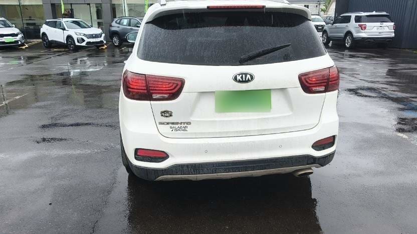 Kia Sorento 2.4 Ex 2wd Mt 5p año 2019