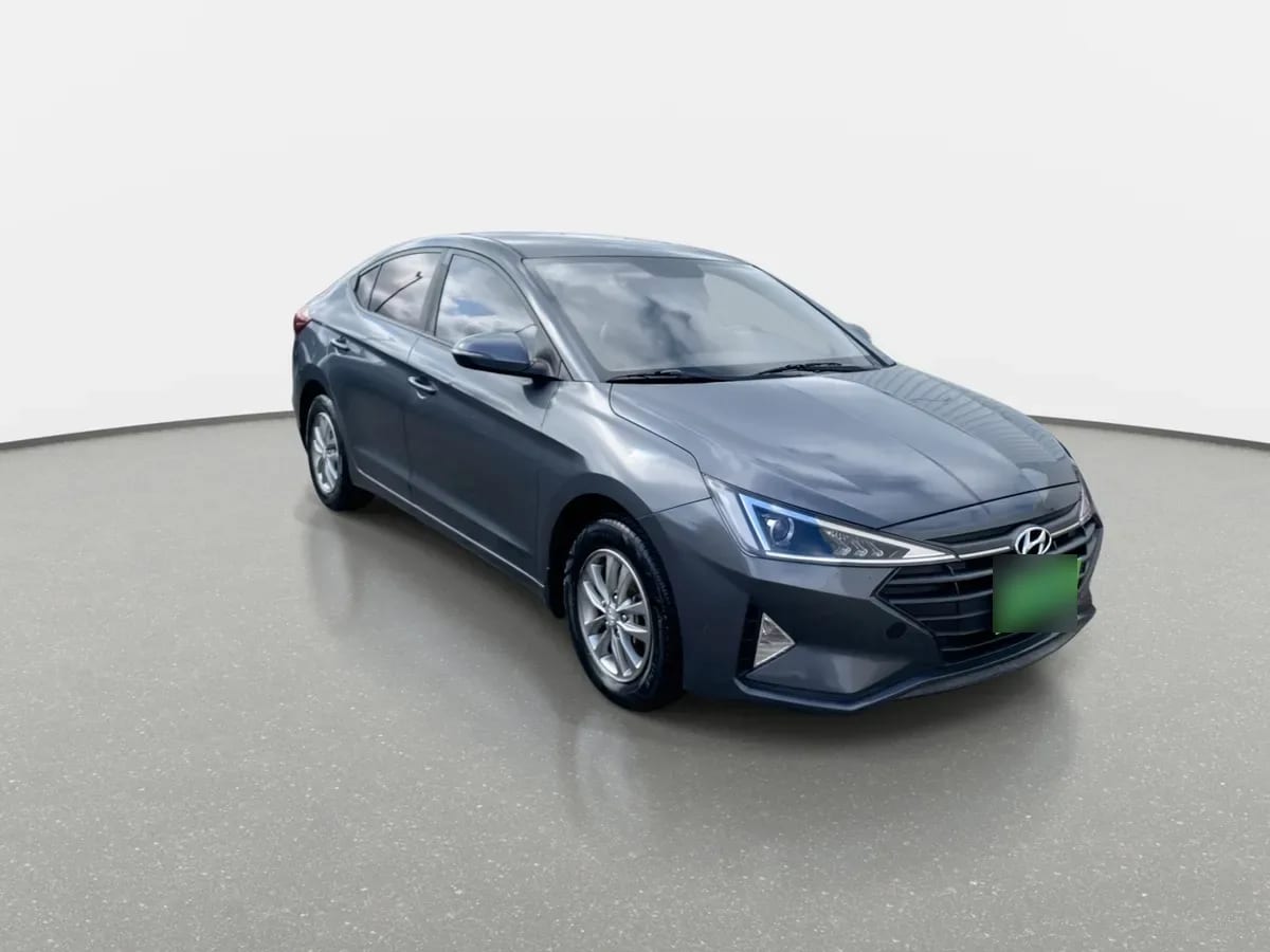 Hyundai Elantra 1.6 Value Fl 4x2 Mt 4p año 2021