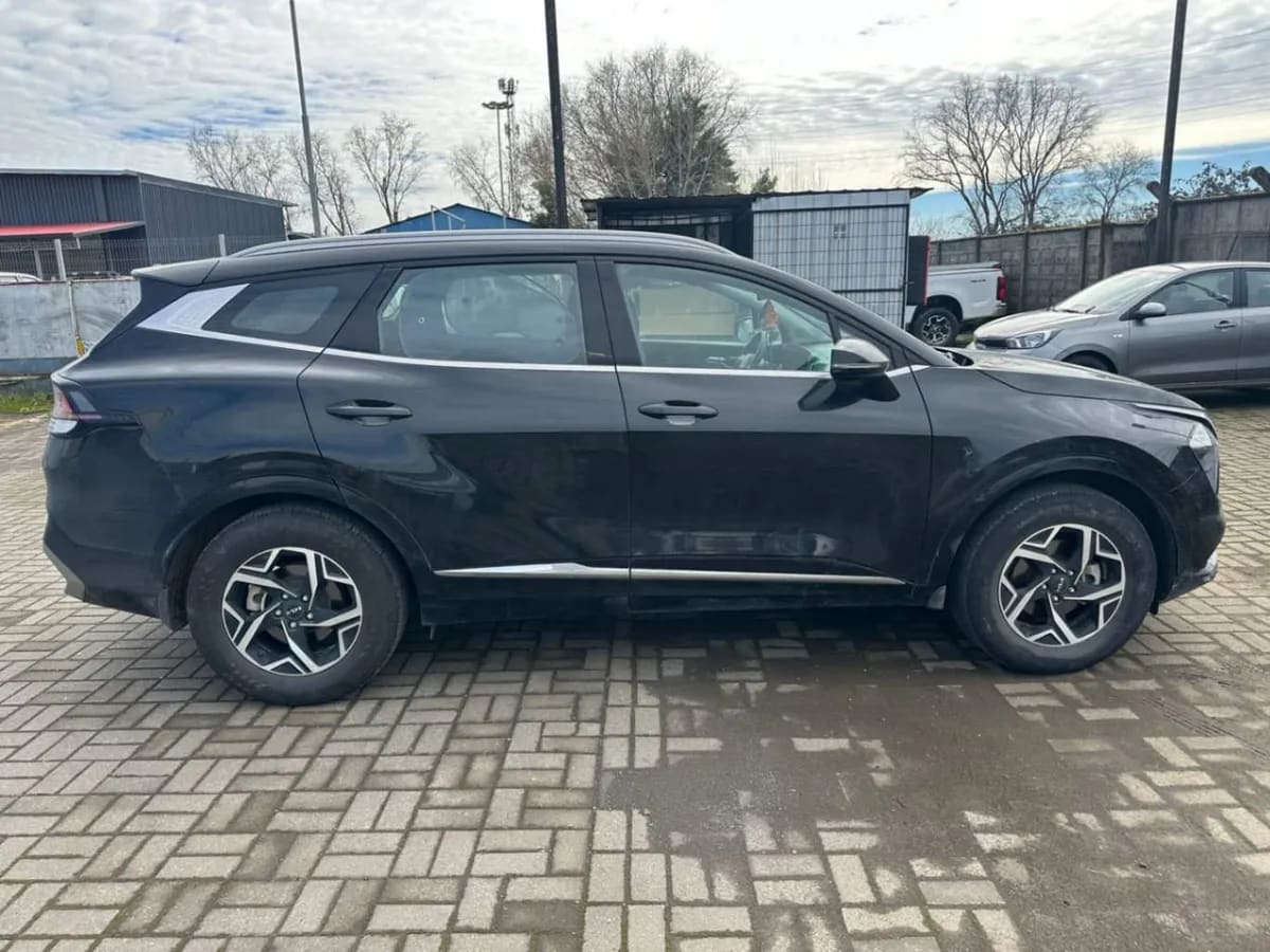 Kia Sportage 2.0 Ex Benc 2wd 6mt 5p año 2024