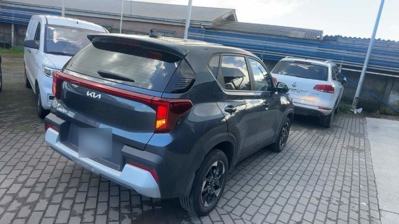 Kia Sonet 1.5 Lx 4x2 6mt 5p año 2026
