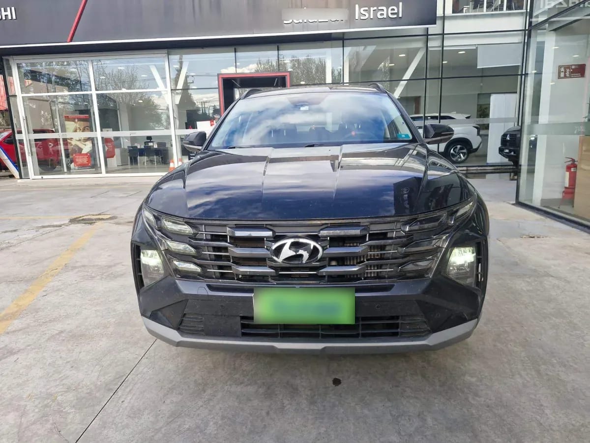 Hyundai Tucson 1.6 Nx4 Design Fl 2wd At 5p año 2025