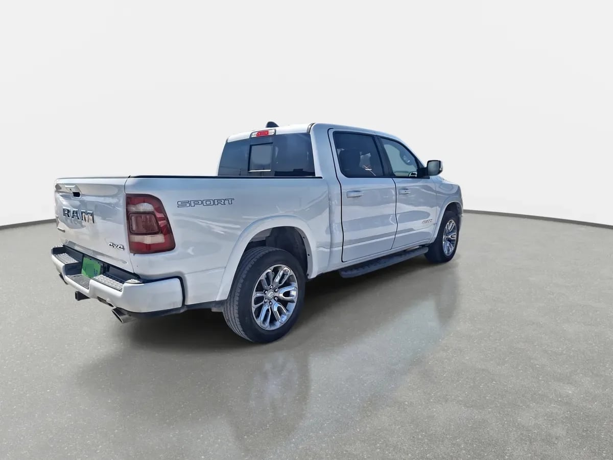 Ram 1500 5.7 Laramie Sport 4x4 At 4p año 2022