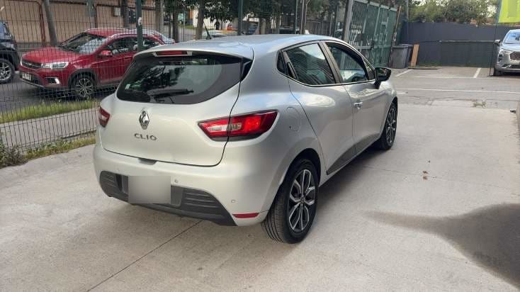 Renault Clio 1.2 Expression 4x2 Hb Mt 5p año 2019