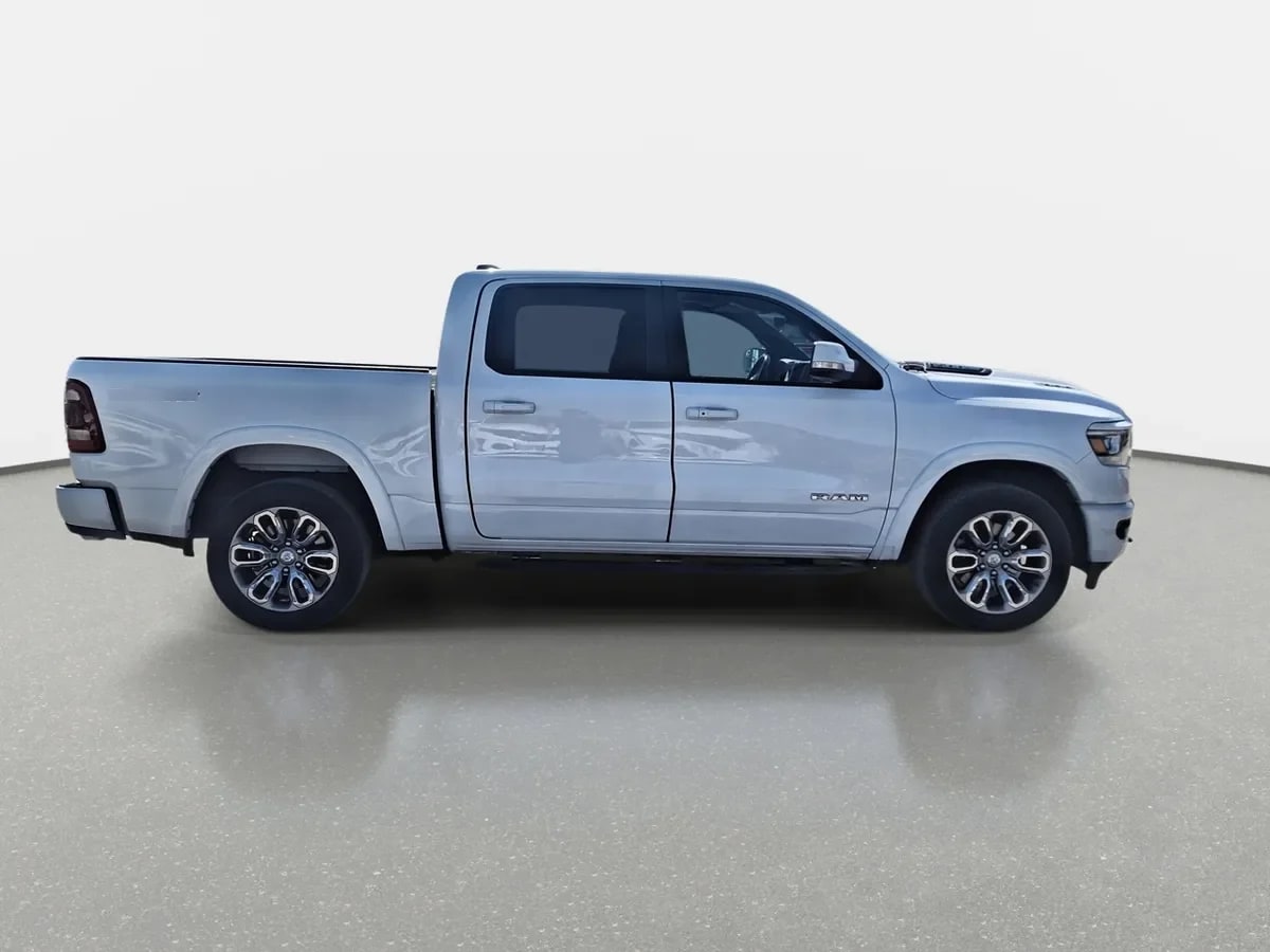 Ram 1500 5.7 Laramie Sport 4x4 At 4p año 2022