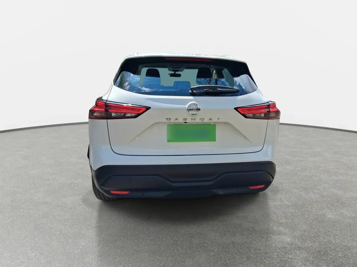 Nissan Qashqai 1.3t Sense 2wd Mt 5p año 2023