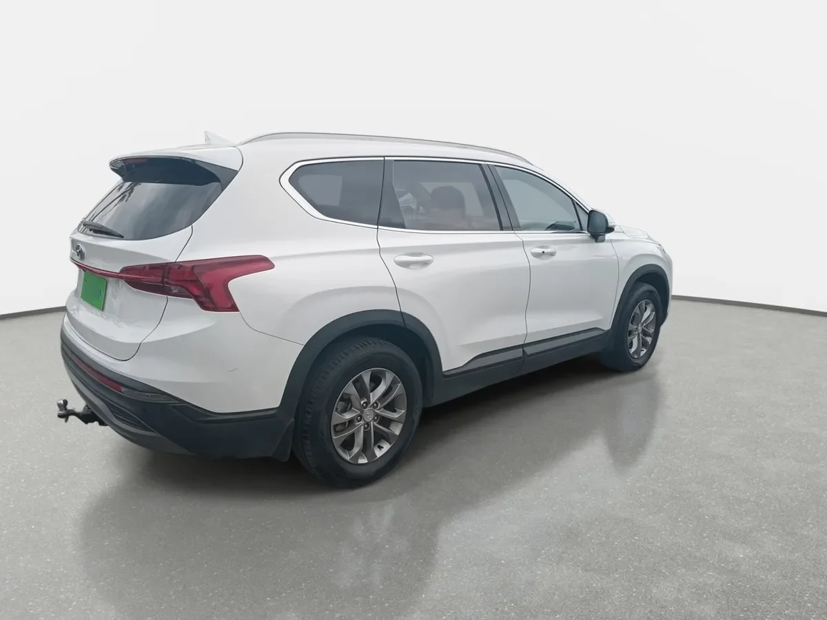 Hyundai Santa Fe 2.5 Plus Fl 2wd At 5p año 2023