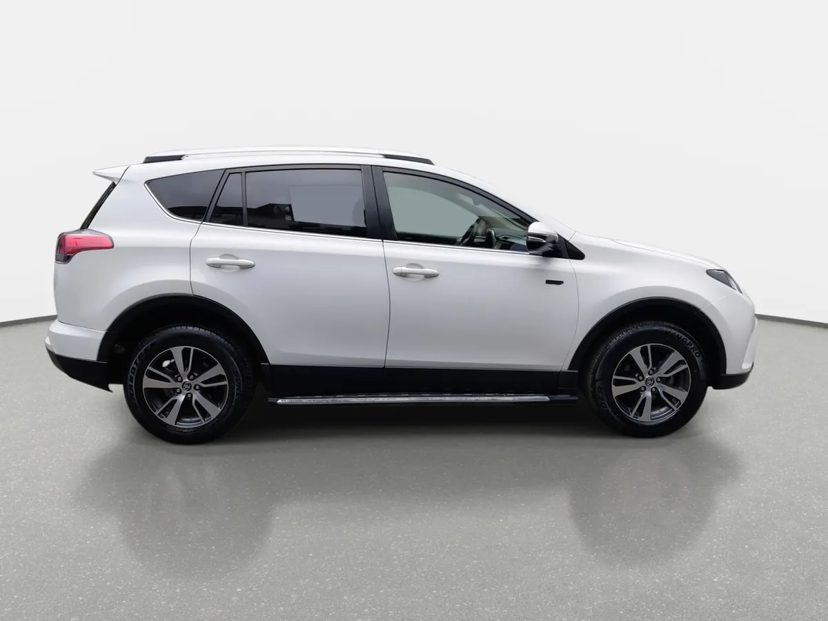 Toyota Rav 4 2.0 Adventure 4x2 Super Lujo At 5p año 2019