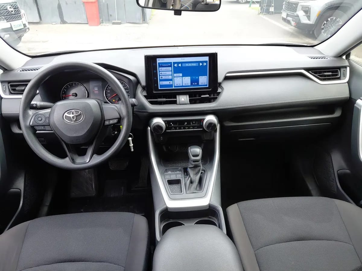 Toyota Rav 4 2.0 Le 4x2 Cvt At 5p año 2022