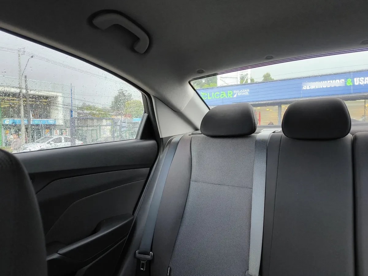 Hyundai Accent 1.4 Hci Value 4x2 Mt 4p año 2021