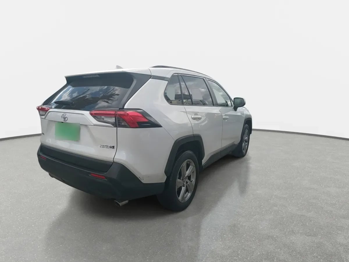 Toyota Rav 4 2.0 Xle 4x2 Cvt At 5p año 2020