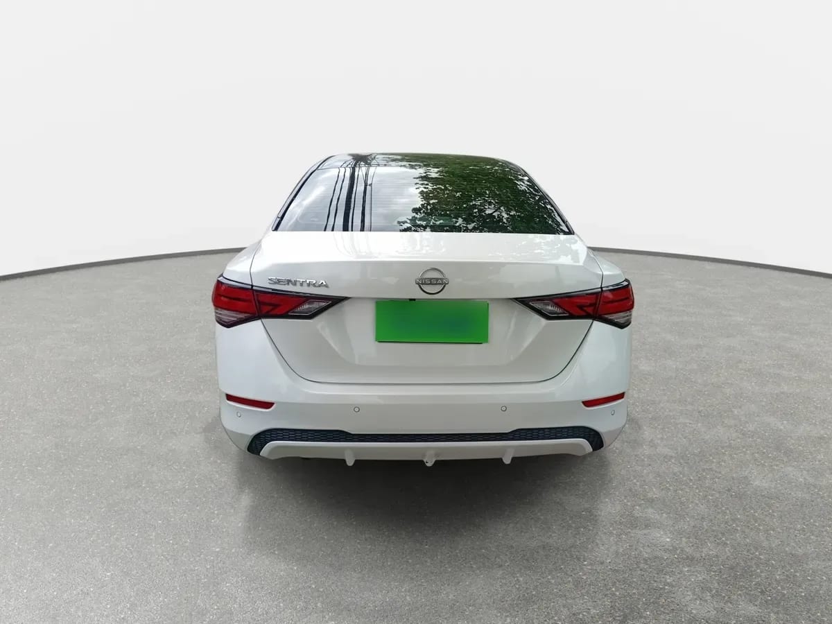 Nissan Sentra 2.0 Advance 4x2 Cvt At 4p año 2025