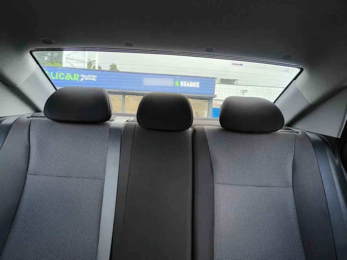 Hyundai Accent 1.4 Hci Value 4x2 Mt 4p año 2021