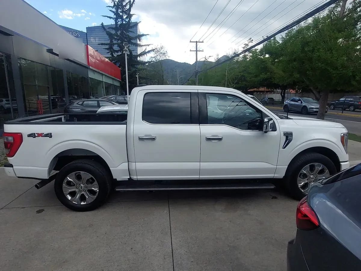 Ford F-150 3.5 Platinum Cc Dob. Cab. 4x4 At 4p año 2024