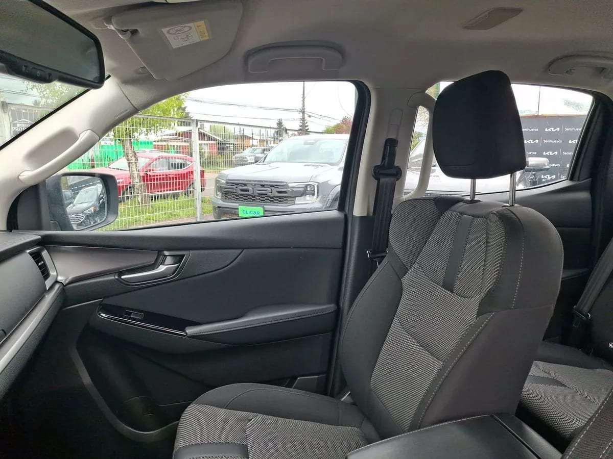 Mazda Bt-50 3.0 High Diesel 4x4 Dob.cab. 6at 4p año 2023