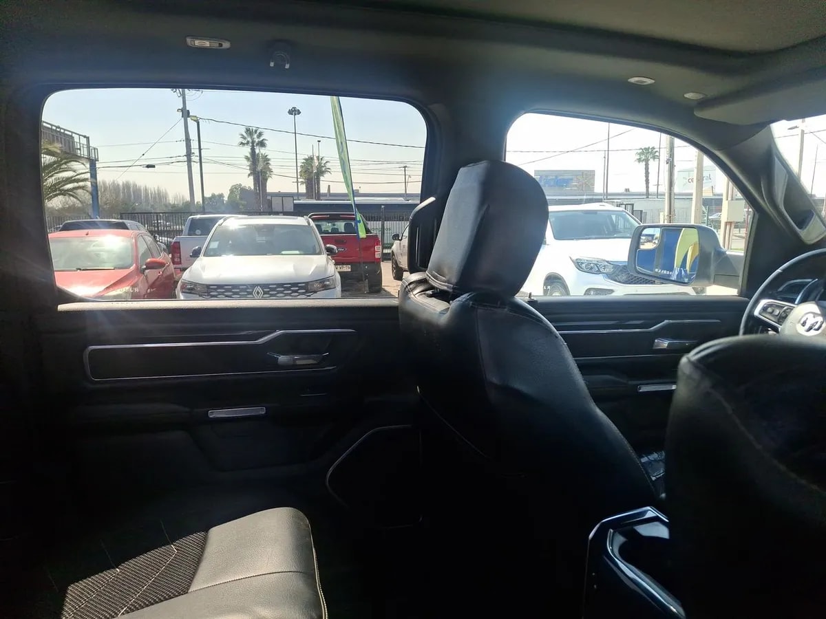 Ram 1500 5.7 Laramie Sport 4x4 At 4p año 2022