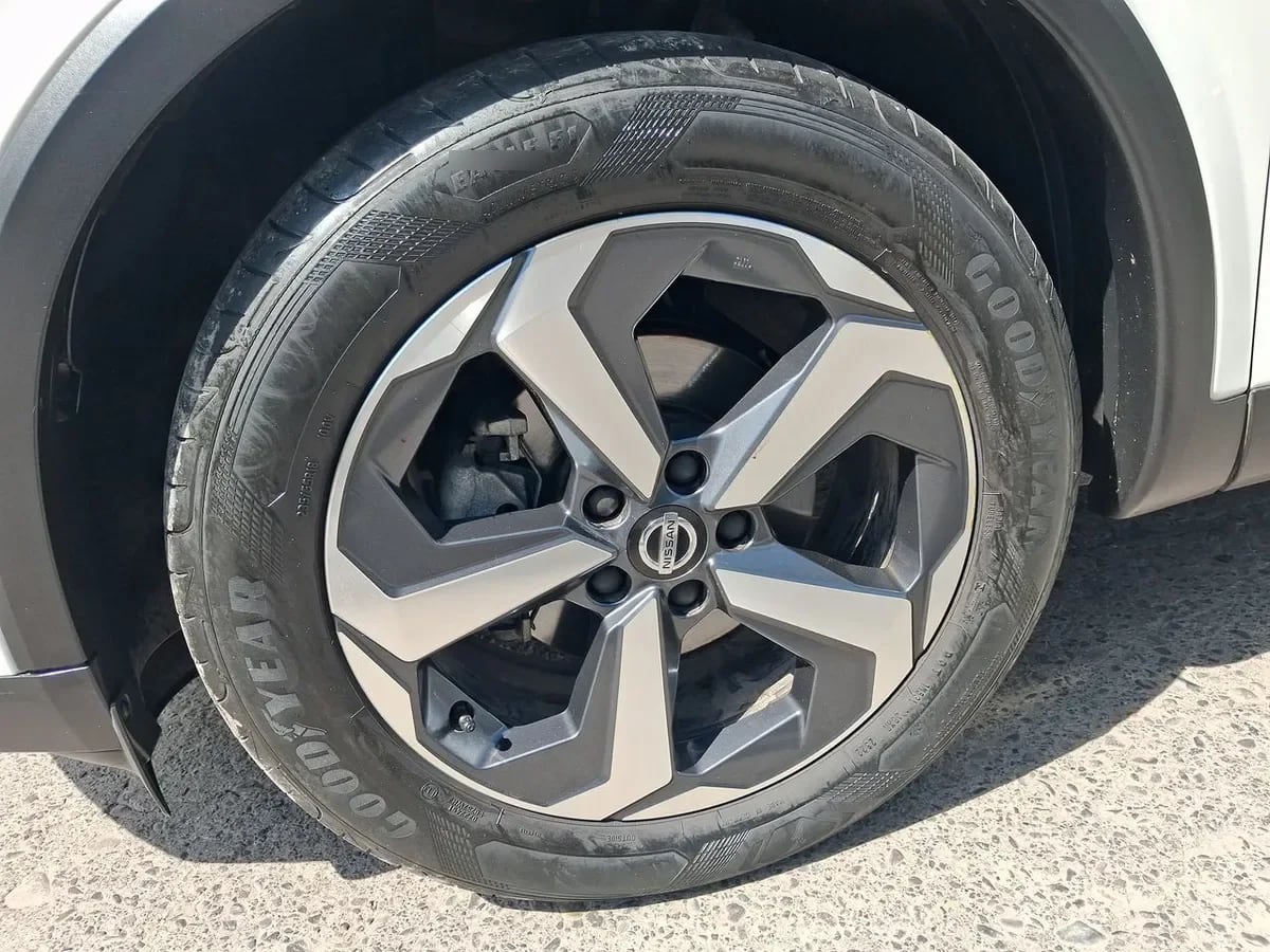 Nissan Qashqai 1.3t Sense 2wd Mt 5p año 2023