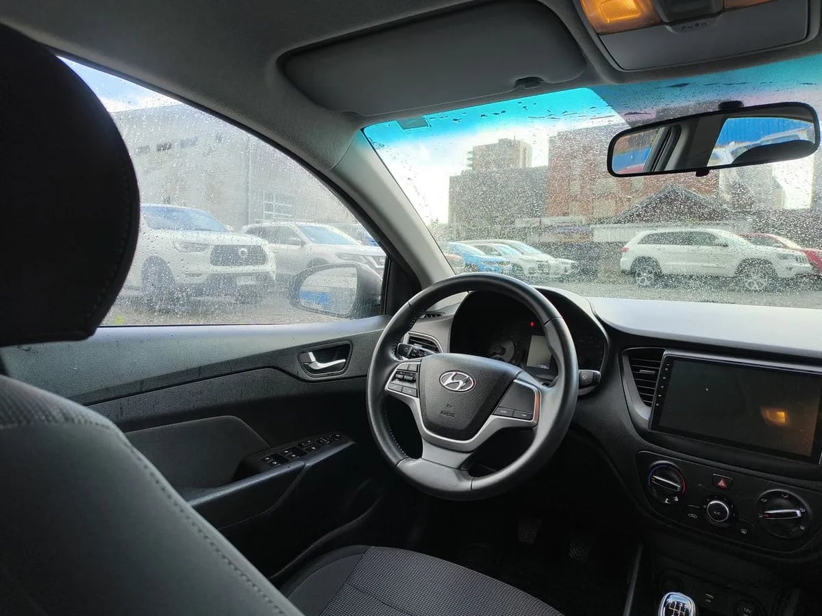 Hyundai Accent 1.4 Hci Value 4x2 Mt 4p año 2021