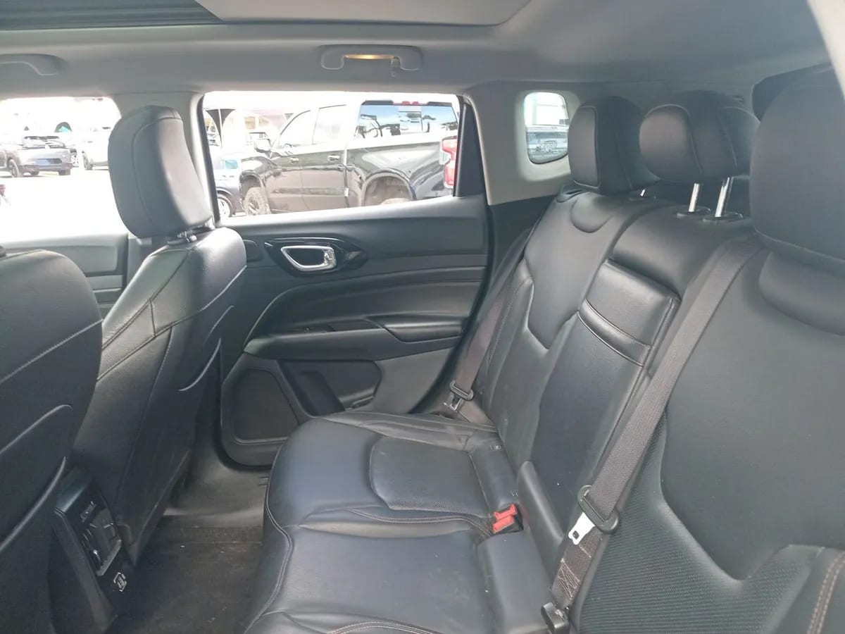 Jeep Compass 1.3 Limited 4x2 At 5p año 2023