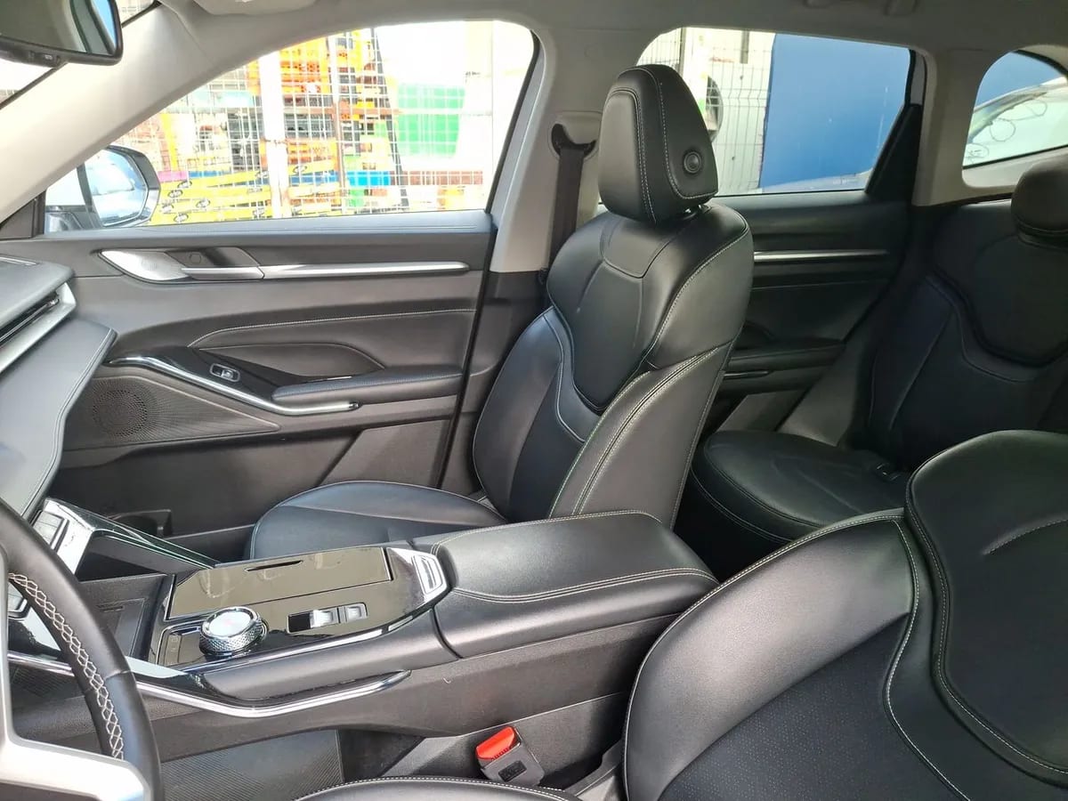 Haval H6 2.0 Deluxe 4x4 At 5p año 2023