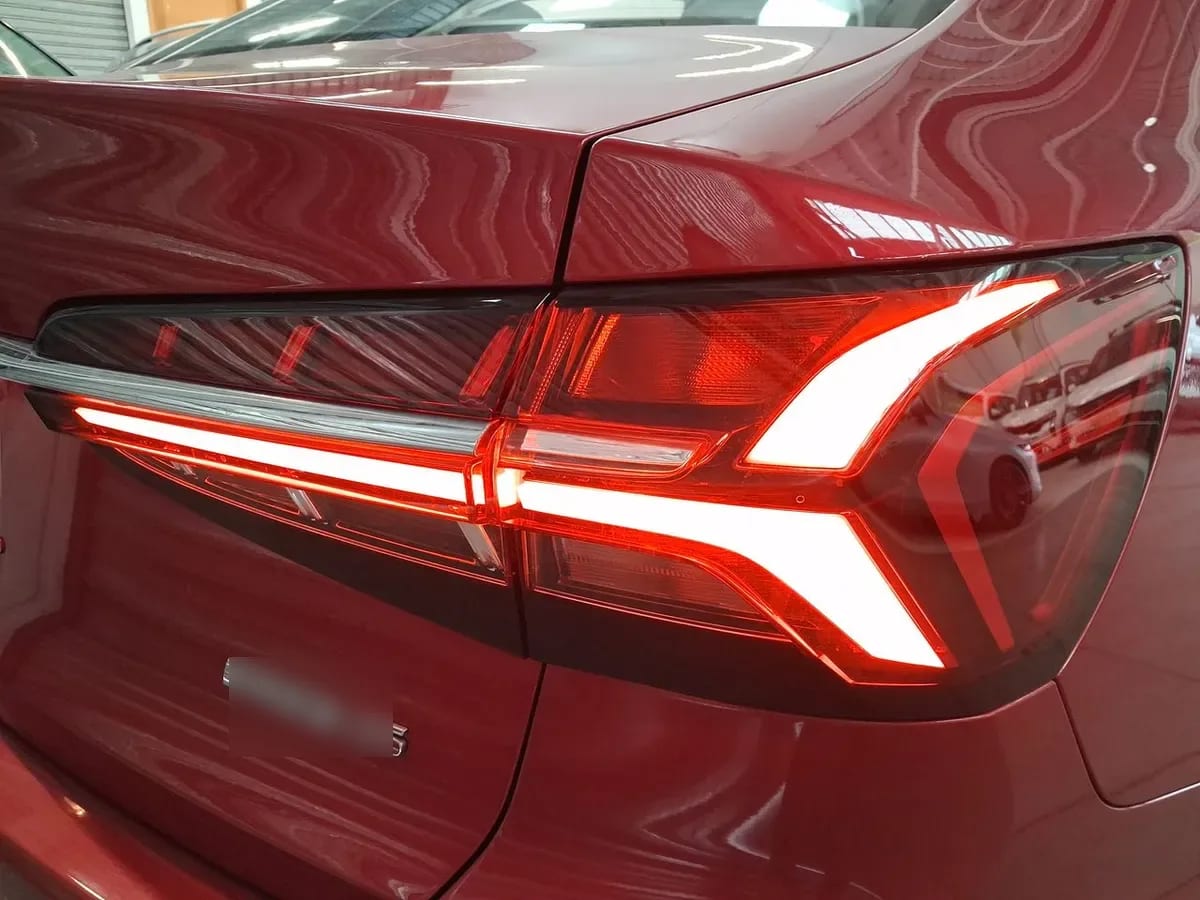 MG 5 1.5 Com 4x2 Mt 4p año 2026